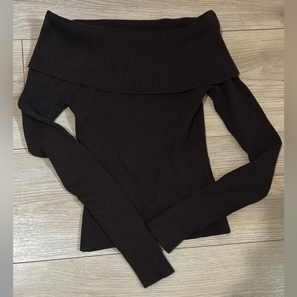 H&M Brown Long Sleeve Top